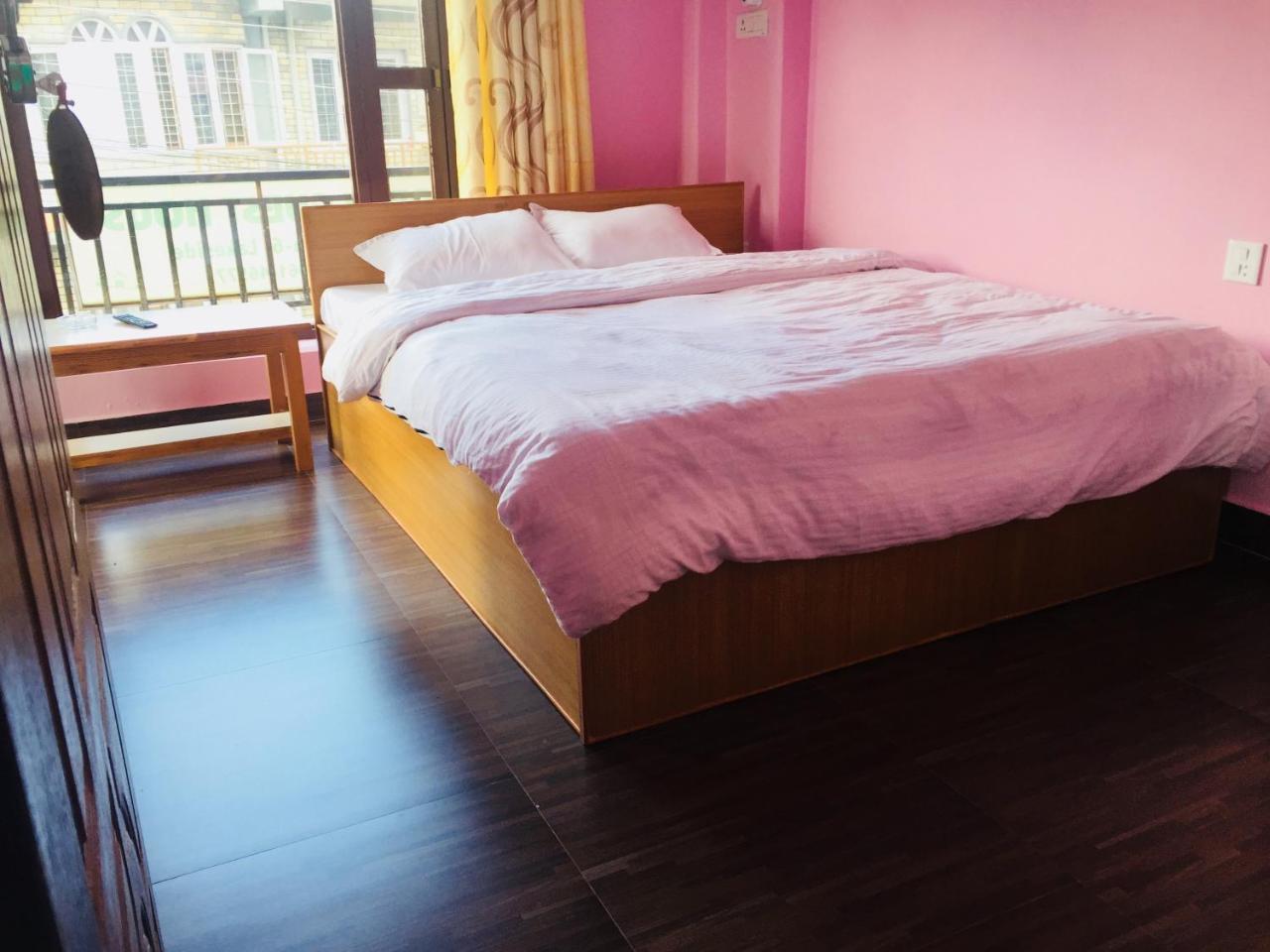 Obey Guest House بوكْرا المظهر الخارجي الصورة